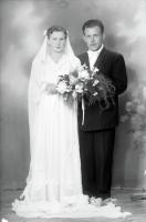 Pamiątka ślubu . Ok. 1943 rok *Wedding memento. Ca. 1943