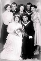 Pamiątka ślubu marynarza. Ok. 1955 rok *Wedding memento sailor. Ca. 1955