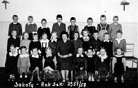 Klasa I b ze szkoły podstawowej w Sokołach *Class I b from primary school in Sokoły<br />Dofinansowano ze środków Ministra Kultury i Dziedzictwa Narodowego, Gminy Sokoły, Starostwa Powiatowego w Białymstoku i Urzędu Marszałkowskiego Województwa Podlaskiego w Białymstoku 2015 r.<br />