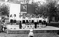 Występ chóru szkolnego *School choir performance<br />Dofinansowano ze środków Ministra Kultury i Dziedzictwa Narodowego, Gminy Sokoły, Starostwa Powiatowego w Białymstoku i Urzędu Marszałkowskiego Województwa Podlaskiego w Białymstoku 2015 r.<br />