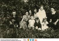 Rodzinnie na łonie przyrody  **With family surrounded by nature - s407<br />Dofinansowano ze środków Ministra Kultury i Dziedzictwa Narodowego, Starostwa Powiatowego w Białymstoku, Urzędu Miejskiego w Łapach, Gminy Sokoły<br />