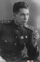 Kapitan sowiecki - Rykow z NKWD;  *Soviet captain – Rykov from NKVD  **4519<br />