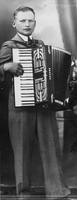 Mężczyzna z akordeonem;  *Man with an accordion  **4758<br />