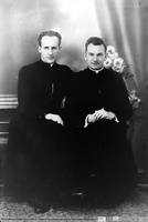 Dwóch księży z Łap;  *Two priests from Łapy **6922<br />