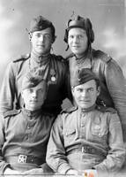 Czterech czerwonoarmistów;  *Four Red Army soldiers **7175<br />